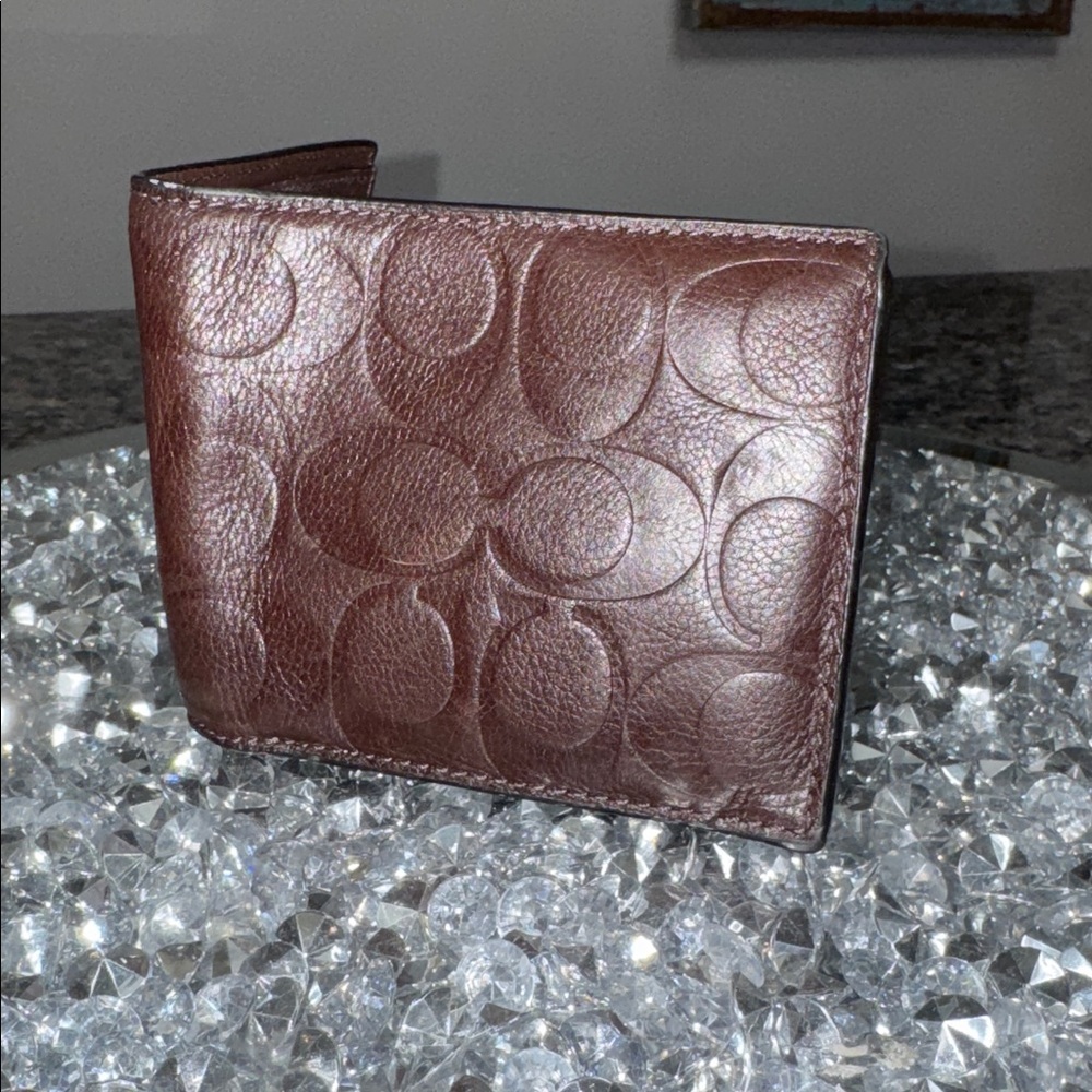 Coach men’s wallet Rich Brown Embossed Leather Card Holder EUC